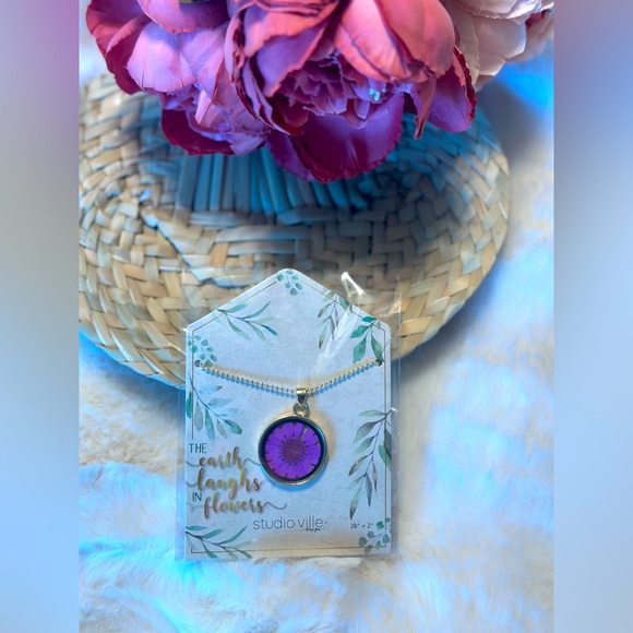 NEW• THE EARTH LAUGHS IN FLOWERS GOLDEN NECKLACE - Picture 1 of 17